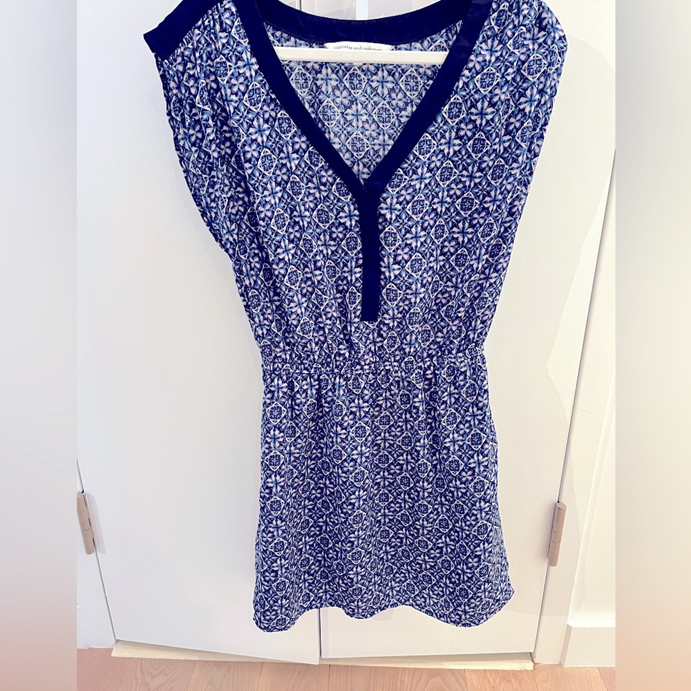 Cupcakes and cashmere sleeveless blue patterned dress, size S, cinched waist